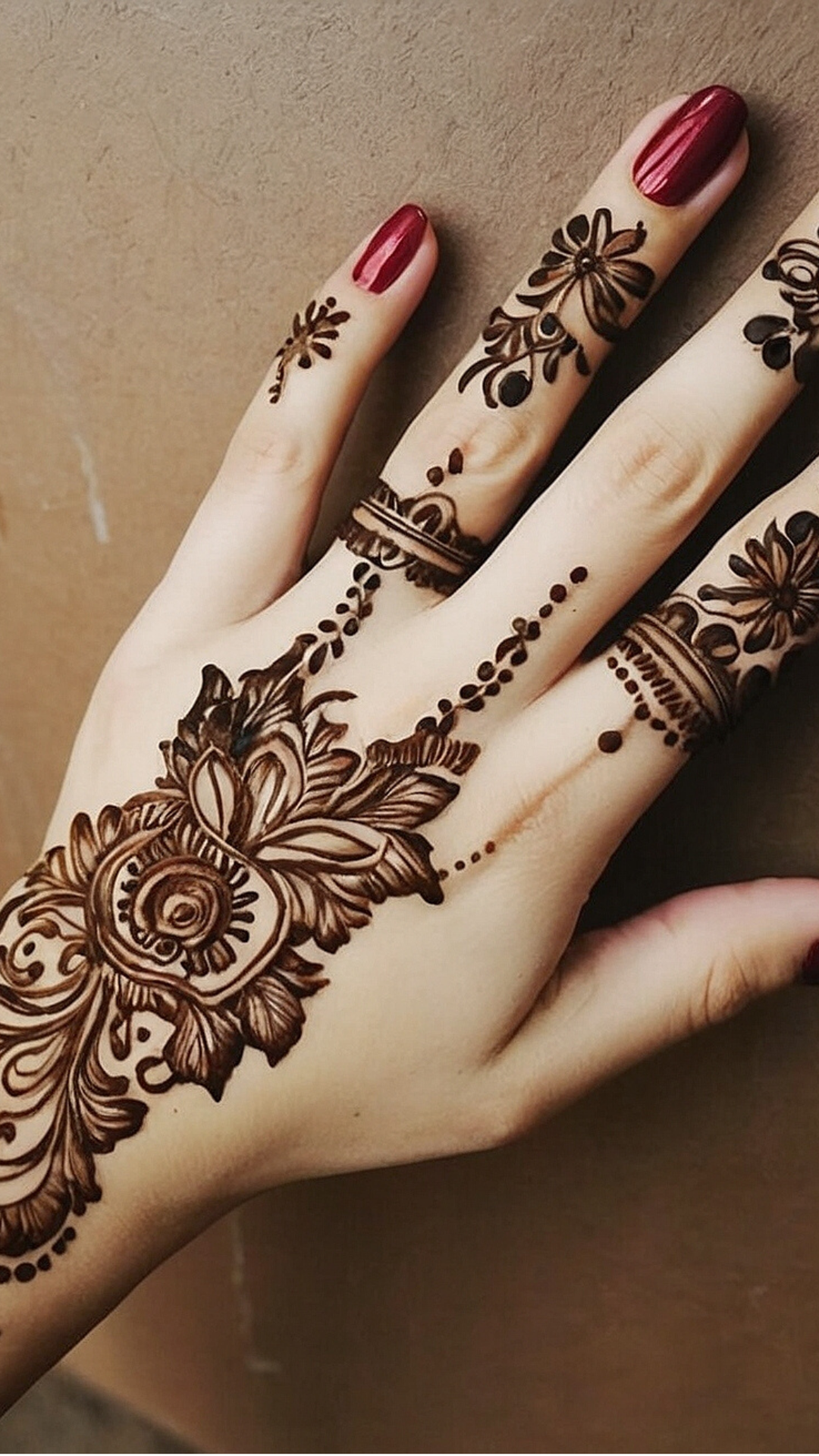 Sun-Inspired Summer Henna Designs